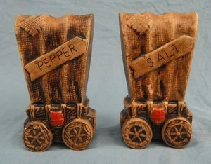 Vintage Covered Wagon Ceramic Salt & Pepper Shakers. BENEFITS DOG RESCUE - Picture 1 of 4