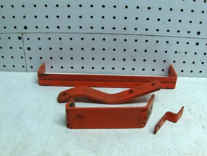 ALLIS CHALMERS, SIMPLICITY 5216 LAWN & GARDEN TRACTOR MISC BRACKETS - Picture 1 of 3