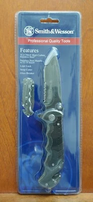 Smith & Wesson folding Knife  by BTI Tools Border Guard, SWBG10SCP Professional - Image 1 of 2
