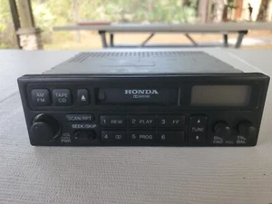 1998-2000 honda accord 4DR SED radio cassette tape stereo player AMFM oem - Picture 1 of 4