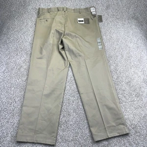 VTG Dockers Premium D4 Khaki Pants Mens Relaxed Fit 42x32 (Actual 41x32) Pleated - Picture 1 of 11