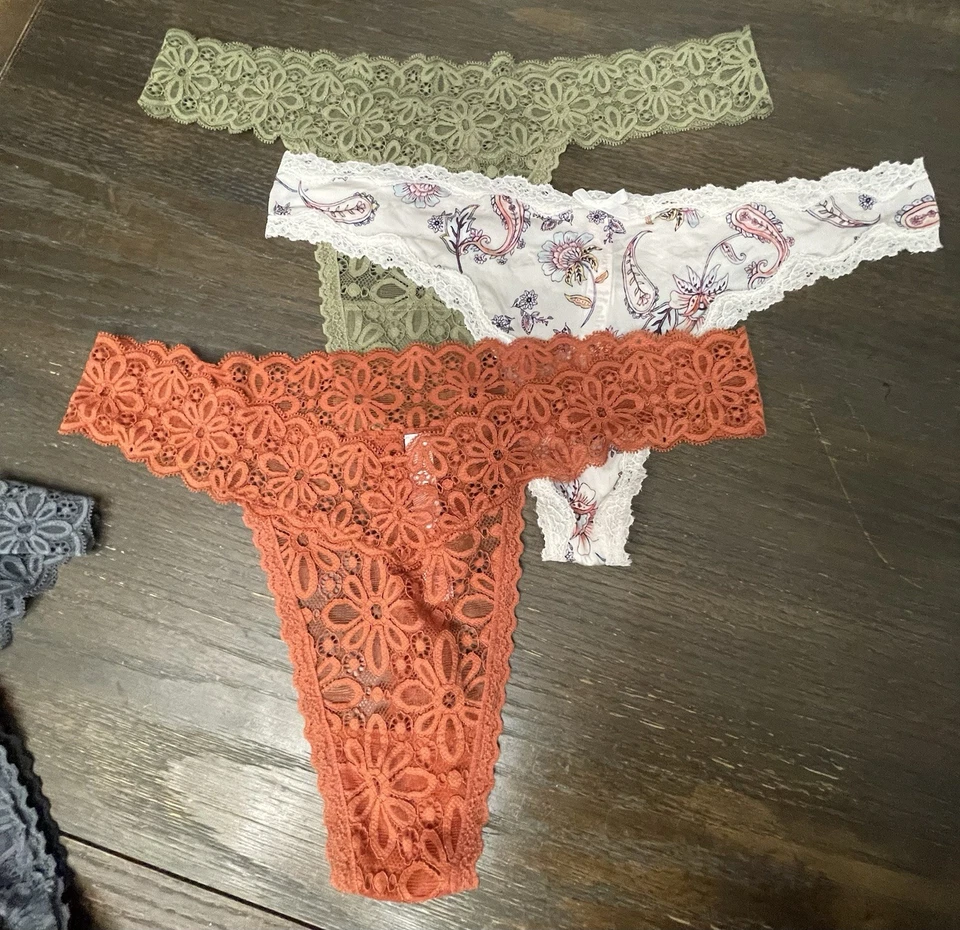 Lot of 3 Victoria's Secret Lace Thong/Panties Size Large - Image 1 of 4