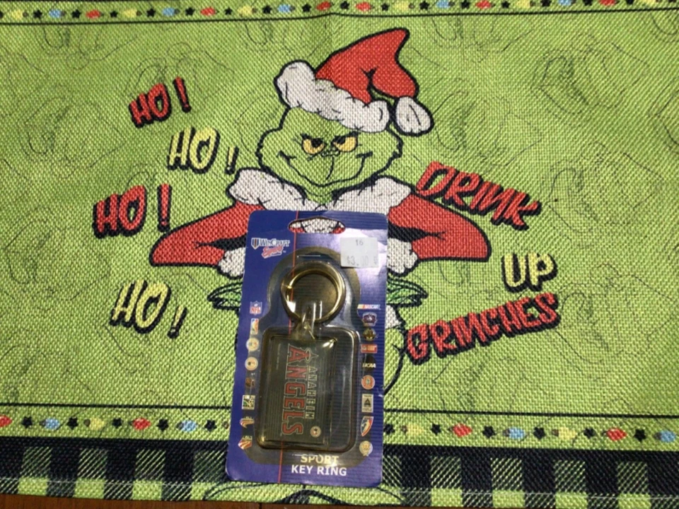 Vintage MLB Anaheim Angels Old Logo Old Stock KEY CHAIN  2002 Wincraft New - Image 1 of 1