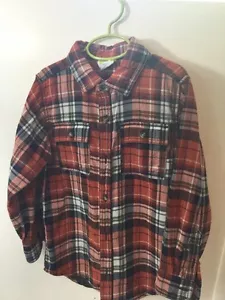 Boys Size 5-6 Long Sleeve Plaid Shirt Crazy 8 Gently Worn - Picture 1 of 4