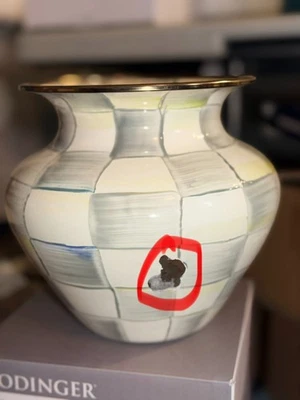 Jarrón grande Mackenzie-Childs esmalte a cuadros esterlina Foto 1 de 3