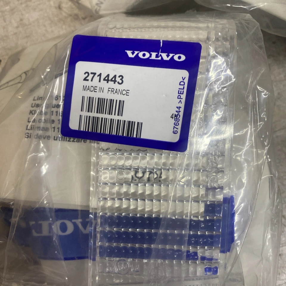 Volvo Left side Reverse lens repair NEW 271443 Fits 240 wagon 1981 to 1993 - Image 1 of 1