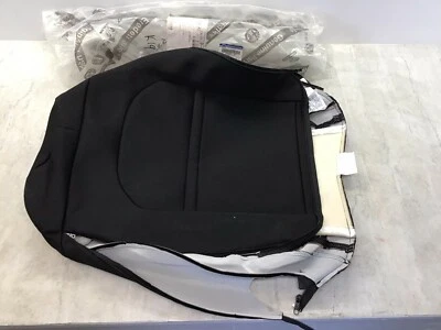 Cubierta trasera asiento pasajero delantero Jeep Renegade 2015-2016 OEM 6AM74LTUAA Foto 1 de 3