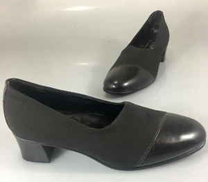 Zapatos de salón Munro American 8,5 W de tela de cuero marrón de 1 3/4" - Imagen 1 de 6