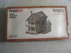 HO - Tyco Aunt Millie's House # 7776 Kit - Completo/SELLADO - Imagen 1 de 5