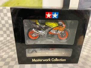 1/12 TAMIYA KIT ROSSI REPSOL HONDA VALENCIA 2003 MASTERWORK COLLECTION - Bild 1 von 8