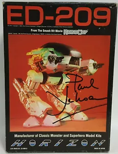 ROBOCOP : ED-209 MODEL KIT MADE BY HORIZON AND SIGNED BY PAUL VERHOVEN - Picture 1 of 9