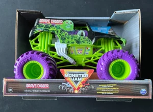 2025 Spin Master Monster Jam Grave Digger 1:24 Series 24 - Picture 1 of 3
