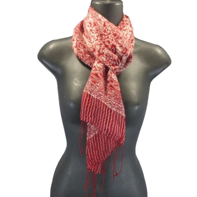 Батик цветочный красно-белый шелковый продолговатый богемный хиппи шарф с бахромой 60x16 дюймов - Изображение 1 из 4