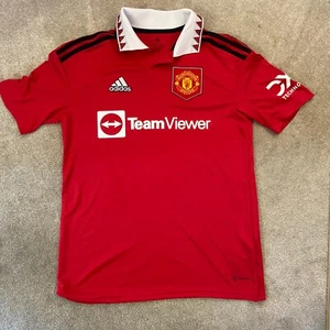Maglietta Manchester United Home Football Top Adidas Red Kit 22/23 Taglia 15-16 Anni - Foto 1 di 15