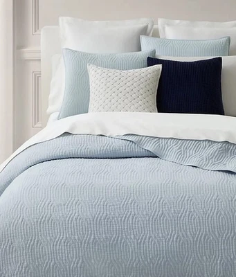 Edredón reversible jacquard de algodón azul rey Lauren Ralph Lauren Wiley precio de venta sugerido por el fabricante 300 USD Foto 1 de 4