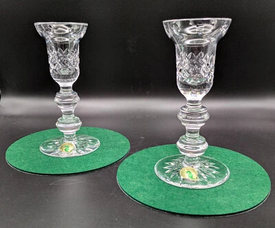 Par de candelabros de cristal Waterford de 5,75" de alto con pegatinas originales Foto 1 de 4