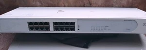 3Com 3C16410 SuperStack 3 Baseline 10/100Hub - Picture 1 of 6