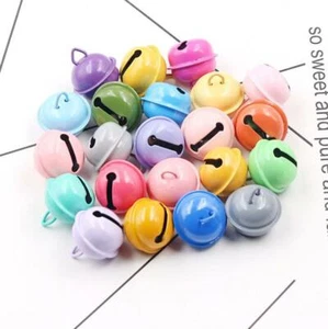 10pcs LARGE JINGLE BELLS CHARMS XMAS ASSORTED COLOURS Key Christmas Decorate - Picture 1 of 22