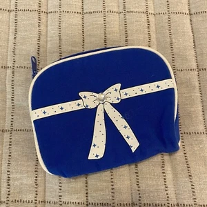 Bolso de Maquillaje Pequeño Azul Disney Cenicienta Blanco Lazo Estrás Estrellas Cremallera - Imagen 1 de 3