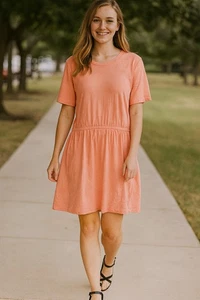 Vestido Camiseta Antiguo Azul Marino Salmón, Cintura Elástica Mediana M Nuevo con Etiquetas Hasta la Rodilla - Imagen 1 de 10