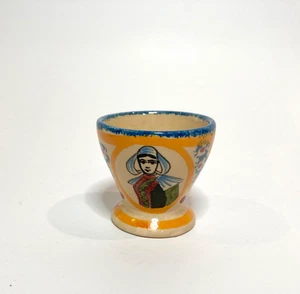 Vintage French Henriot Quimper Egg Cup in the Ivoire Corbeille pattern - Picture 1 of 7