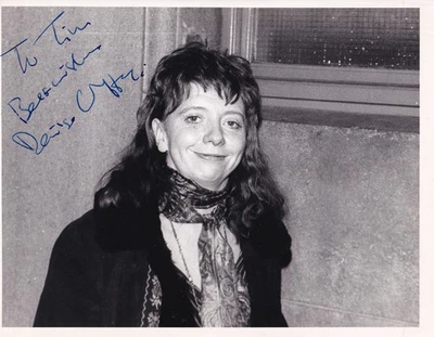 DENISE COFFEY - rare vintage 8 x 6" b/w signed photo - Image 1 of 2