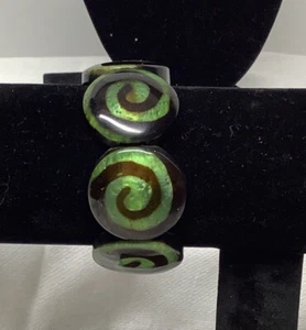 ¿Plástico retro vintage? pulsera strech circular cuentas marrón y verde - Imagen 1 de 4