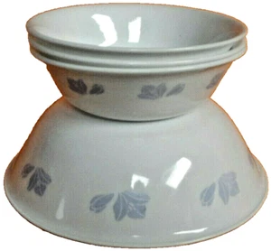 Lot of 4 Corelle Friendship Pattern, 3 Cereal Bowls, 1 Serving Bowl - Picture 1 of 5