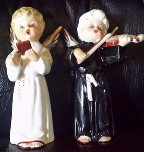 2 ANGEL FIGURINES BY NAPOO ONE SINGING ONE ON VIOLIN - Picture 1 of 1