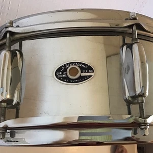 Distintivo Slingerland 14” rullante drum festival acciaio 14”x5” nero ovale Niles Illinois - Foto 1 di 21