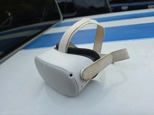 Meta Quest 2 128GB VR Headset ONLY KW49CM USED WORKS GREAT - Picture 1 of 5