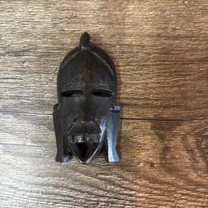 Portachiavi ricordo maschera africana in legno 3" ornamento - Foto 1 di 4