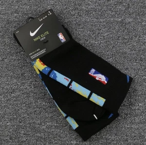 Nike Elite schwarze mehrfarbige Socken Herren 6-8 Damen 6-10 Jugendliche 5-7 Jahre (Beschreibung lesen) - Bild 1 von 2