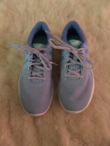 Nike Revolution 4 Royal Pulse Blau/Pink BV7441 400 Jugend Größe 4Y - Bild 1 von 7