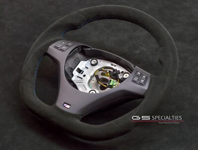 Volante Alcantara personalizado BMW E90 E92 M3 E91 E93 E81 E82 E87 E88 GAMUZA Foto 1 de 4