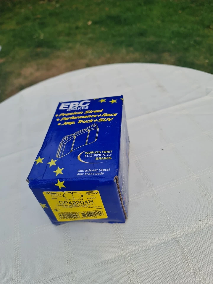 Новые задние тормозные колодки Porsche Macan Audi RS6 RS7 EBC Yellowstuff — DP42204R - Изображение 1 из 1