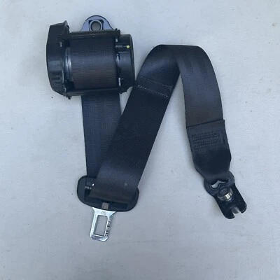 Cinturón de seguridad trasero Volkswagen Golf R 17 2015-2021 usado OEM (5gm-857-805-b-raa) L R Foto 1 de 4