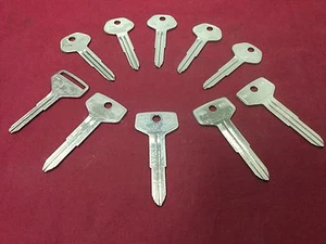 Juego de 10 llaves en blanco Toyota by ESP Automotive TR37 y TR44 - Cerrajero - Imagen 1 de 3