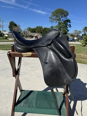 Custom Saddlery Wolfgang Solo 2 - 18” - Image 1 of 4