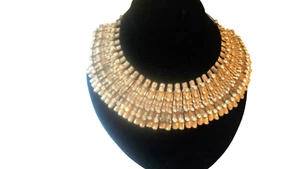 COLLAR BABERO CUELLO ORO Y DIAMANTES DE IMITACIÓN RENACIMIENTO EGIPCIO MOSELL AÑOS 50 VINTAGE 198 G - Imagen 1 de 11