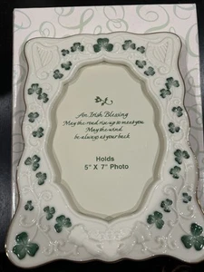 Music Box Company Irish Photo Holder - Picture 1 of 3