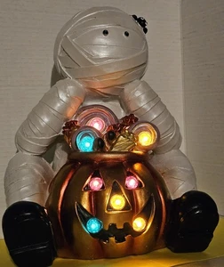 Hay And Harvest Resin Mummy 13" With Illuminated Jeweled Pumpkin QVC - Picture 1 of 8
