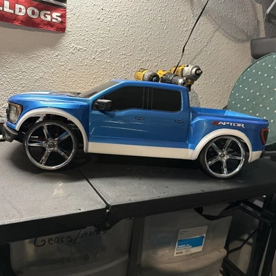Traxxas Raptor R 6s - Image 1 of 4