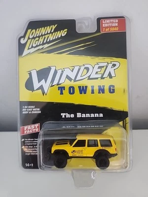 JOHNNY LIGHTNING THE BANANA JEEP CHEROKEE XJ WINDER TOWING MATT Offroad Recovery - Image 1 of 3
