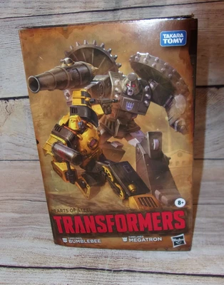 SDCC 2025 Hasbro Transformers HEARTS OF STEEL Timelines Bumblebee Megatron- New - Image 1 of 4