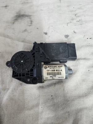 03-10 VW Beetle Convertible Right Passenger Window Regulator Motor 1Y1959802A OE - Image 1 of 4