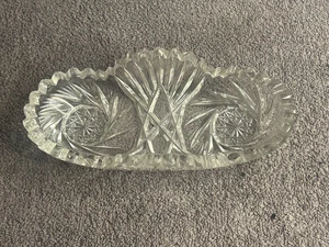 Plato de vidrio/cristal de corte ovalado con patrón de estrella vintage - Imagen 1 de 4