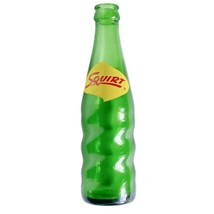 SQUIRT Bottiglia Vintage Di Soda Verde Vuota 7 Once Fluide - Foto 1 di 4