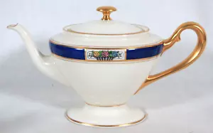 RARO! ANTICA TEIERA DAMIGELLA D'ORLO LENOX BONE CHINA MODELLO MEADOWBROOK A FORMA DI 742 - Foto 1 di 7