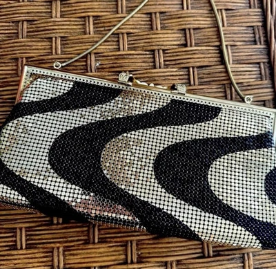 Cartera Formal Fay Swafford con Correa de Cadena - Elegante Noche Elegante Años 80 Foto 1 de 3